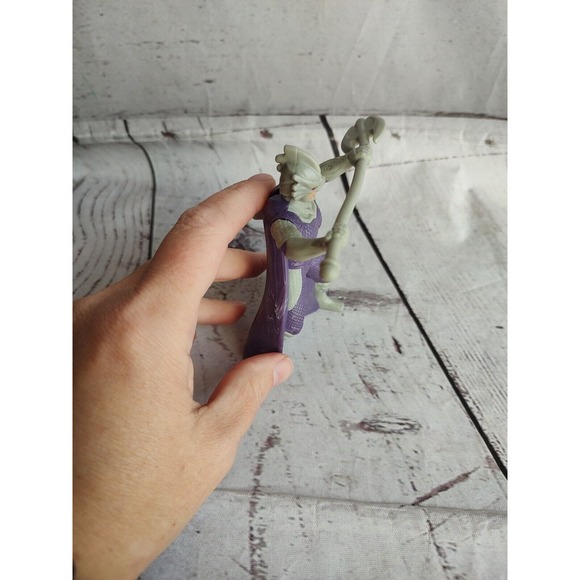 Burger King Aquaman Orm Vortex Figure Kids Meal Toy DC Comics 2018 - Picture 4 of 6